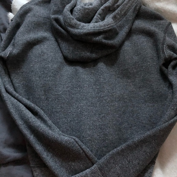 American Eagle fleece lined sweatshirt - Picture 2 of 3